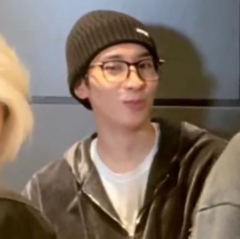 #wonwoo #svt #seventeen #reactionpic #meme Wonwoo Funny Icon, Korean Funny Faces, Svt Icons Funny, Wonwoo Reaction Pic, Svt Funny Pictures, Wonwoo Laughing, Seventeen Icons Funny, Svt Reaction Pics, Seventeen Funny Pictures