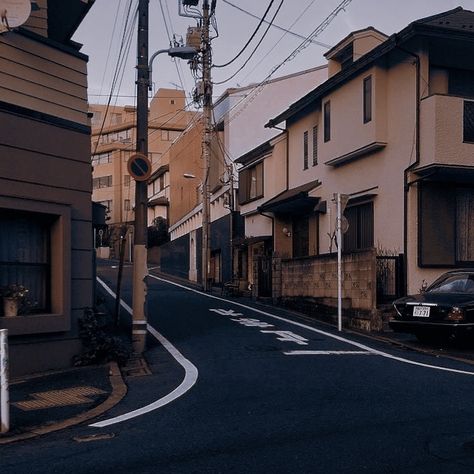 Japan Street, Japan Aesthetic, Aesthetic Japan, Japanese Aesthetic, City Aesthetic, Pretty Places, Pretty Pictures, Aesthetic Pictures, Eden