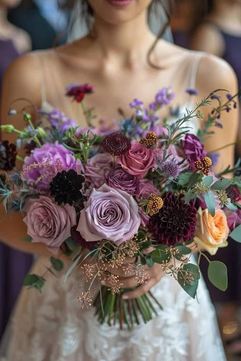 November Wedding Colors, Wedding Cake Pearls, Elegant Wedding Bouquets, Fall Wedding Color Schemes, Fall Wedding Color Palette, Wedding Floral Ideas, Wedding Colors Purple, Wedding Color Scheme, Pink Wedding Cake