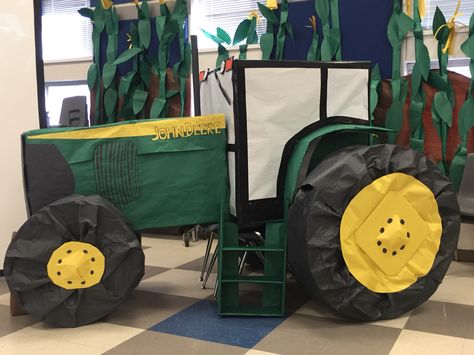 Whitney FFA Chapter Banquet Decorations 2015 Ffa Banquet, Ag Day, Banquet Decorations, Event Decorations, Ffa, Decorations Ideas, Display Ideas, Agriculture, Float