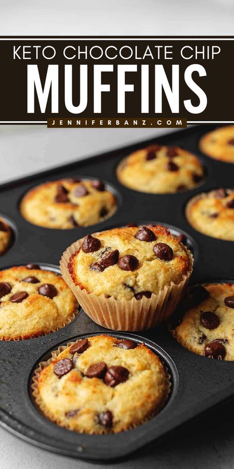 This easy back to school recipe for keto muffins is also low-carb, gluten-free, and sugar-free! The whole family will love these keto chocolate chip muffins. They're light and fluffy with a delicious taste! Save this back to school breakfast idea! Keto Chocolate Chip Muffins, Low Carb Muffin Recipes, Sugary Treats, Chocolate Chip Muffin Recipe, Low Carb Low Fat Recipes, Low Carb Muffins, Cookies Bars, Keto Chocolate Chips, Diet Recipes Easy