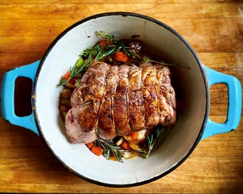 Rosemont Recipe: Holiday Roast Delmonico - Rosemont Market & Bakery Delmonico Roast Recipe, Dutch Oven Uses, Beef Au Jus, Holiday Roast, Market Bakery, Popover Recipe, Holiday Roasts, Homemade Pastries, Roast Recipe