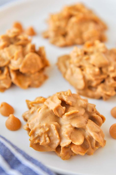 Peanut Butter Cornflakes, Cornflake Candy, Cornflake Recipes, Cornflake Cookies Recipe, Butterscotch Haystacks, Peanut Butter Cornflake Cookies, Cornflake Cookies, Baked Desserts, Butterscotch Cookies