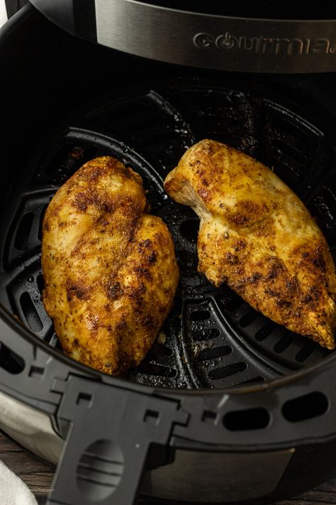 Grilling Frozen Chicken, Chicken Breast In Air Fryer, Cooking Frozen Chicken Breast, Air Fryer Recipes Chicken Breast, Air Fryer Chicken Thighs, Chicken Thighs Recipes, Cooking Frozen Chicken, Air Fryer Recipe, Air Fryer Oven Recipes