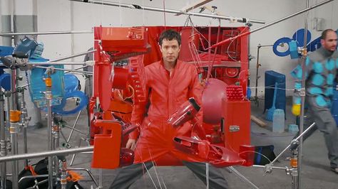 The New OK Go Music Video is an Optical Illusion Tour de Force Shot in a Single Take Ok Go, Forced Perspective, Single Taken, Colossal Art, Take Video, Modern Crafts, Of Montreal, Wacom Intuos, Space Time