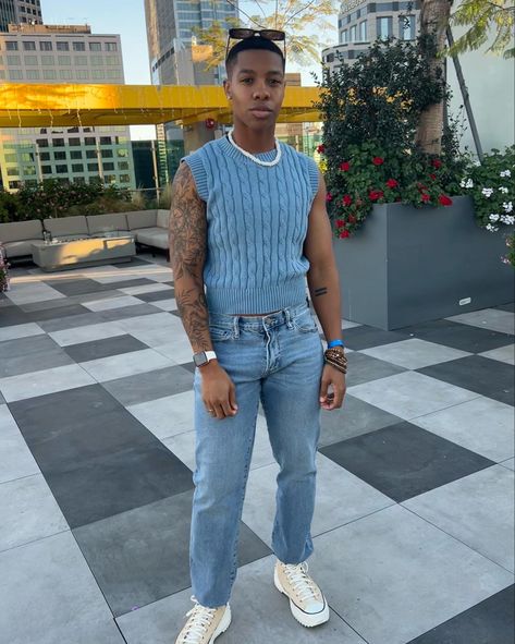 #lgbt #LA #fashion #black #stud Masc Stud Outfits, Soft Stud Lesbian Outfit, Stem Fashion Lgbt, Stud Outfits Female Formal, Black Lesbian Fashion, Prince Oc, Dc Outfits, Studs Lesbians, Dyke Fashion