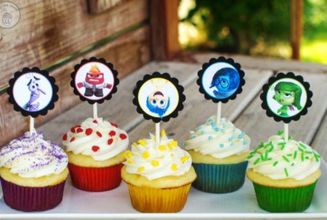 Inside Out Party Ideas, Movie Cupcakes, Batman Cupcakes, Cupcake Diaries, Chocolate Peanut Butter Cupcakes, Red Cupcakes, Tea Cup Cake, Movie Birthday Party, Cupcakes Decorados