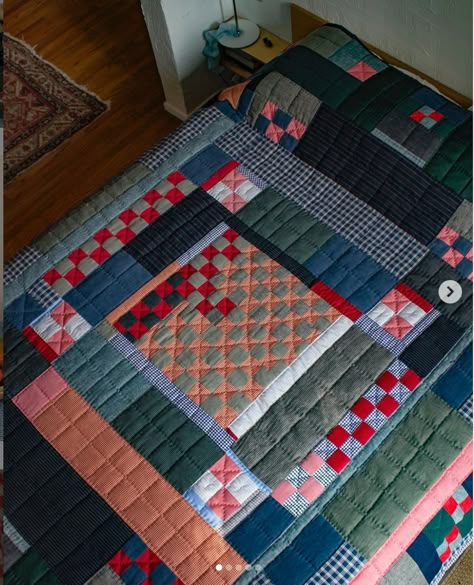 Are.na is a platform for connecting ideas and building knowledge. Fiber Art Quilts, Quilting Crafts, Scrap Quilts, Vintage Quilts, Artisan Craft, Textile Patterns, Craft Inspiration, Fiber Arts, Modern Quilts