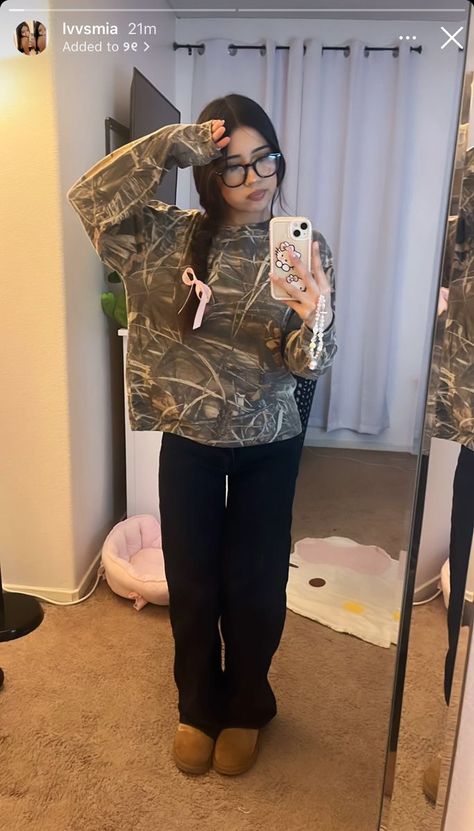 Cute Lazy Day Outfits For Work, Tjmaxx Work Outfits, Diff Styles Of Clothes, Outfits For When It’s Cold, Groutfit Outfit, School Outfit Ideas Uniform, Pajama Fits For School, First Day Of School Outfit Fall, Cute Chilly Day Outfits