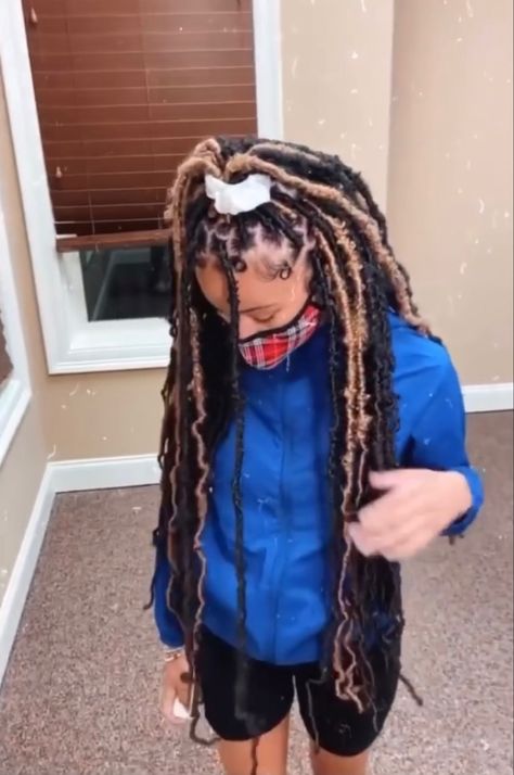 Big Butterfly Locs, Weave Hairstyles Braided, Braided Hairstyles For Teens, Black Ponytail Hairstyles, Hippie Hair, Braided Ponytail Hairstyles, Faux Locs Hairstyles, Braided Cornrow Hairstyles, Cute Box Braids Hairstyles