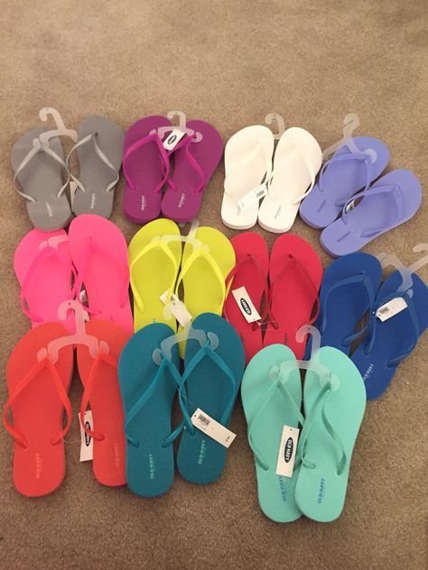 Old Navy Flip Flops! ❤️ Navy Flip Flops, Old Navy Flip Flops, Platform Flip Flops, Womens Flip Flop, Old School, Flip Flops, Old Navy, Socks, Sandals