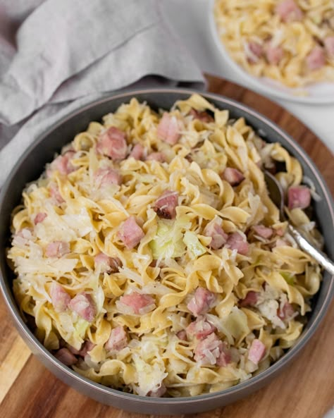 Ham And Noodles, Ham And Cabbage Recipe, Cabbage Kielbasa, Dinner Cabbage, Ham Cabbage, Leftover Ham Recipes Casseroles, Ham Recipes Healthy, Leftover Ham Casserole, New England Boiled Dinner