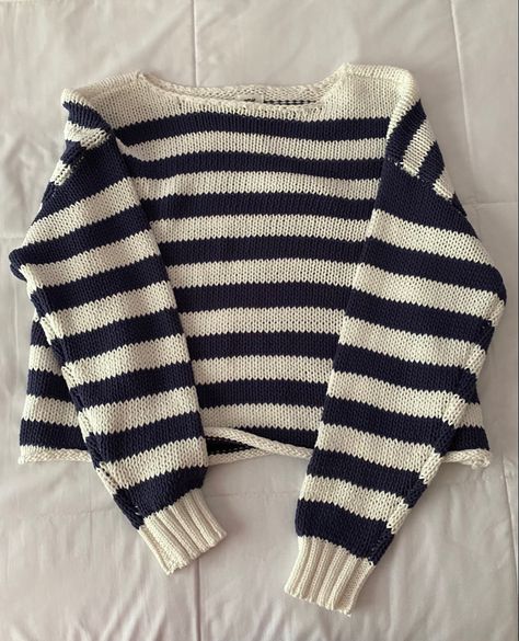 Aerie navy striped sweater Coastal Grandaughter Sweaters, Cute Striped Sweaters, Navy And White Sweater Outfit, Navy Blue Striped Sweater Outfit, Navy Blue Sweater Outfit, Coastal Fits, Coastal Sweater, Navy Sweater Outfit, Blue And White Striped Sweater