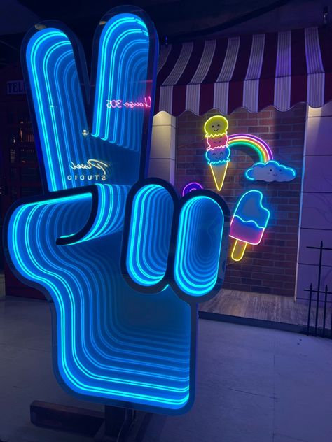 #NeonSigns #BrightIdeas #NeonSignNames #NeonInspiration #NeonRoom #RoomDecor Mirror Signs, Infinity Signs, Neon Lights Party, Neon Mirror, Laser Projects, Infinity Mirror, Infinity Sign, Mirror Sign, Custom Neon