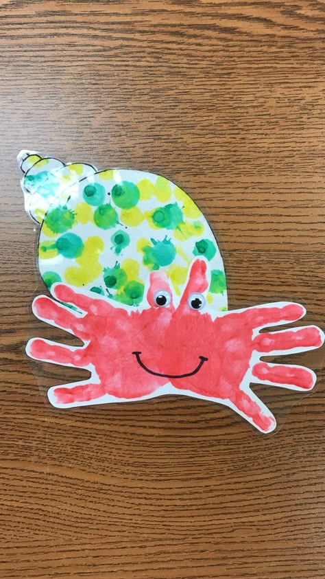 Hermit Crab Handprint Craft, Hermit Crab Crafts Preschool, Hermit Crab Class Pet, Sea Art Preschool, Crab Handprint Craft, Sea Creature Preschool Crafts, Sea Animals Handprint Art, Sea Creature Handprint Art, Crab Art Preschool