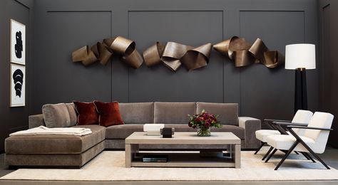 HOLLY HUNT | modern metal wall sculpture in contemporary living room | residential interior design ideas | modern wall art Modern Wall Decor Ideas, Wall Decor Living Room Modern, Modern Living Room Wall, Living Wall Decor, Wall Decor Ideas, Wall Decor Design, Interior Modern, Large Wall Decor, Design Del Prodotto