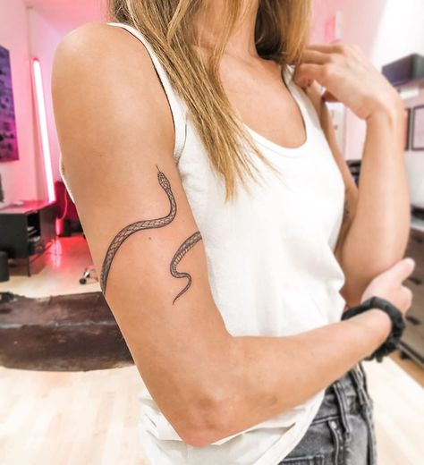 Carla R. on Instagram: “Wrap around 🐍 thank you Stephanie for spending your day with me and being so patient with me, it was an honor to tattoo you 🙏🏽 . . .…” Arm Tattoo Wrap Around, Wrap Snake Tattoo, Snake Bicep Tattoo Women, Wrapped Snake Tattoo, Snake Cuff Tattoo, Snake Armband Tattoo, Wrapping Arm Tattoo, Snake Wrap Tattoo, Snake Tattoo Arm Wrap