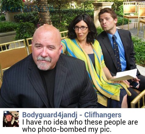 Photo of Cliff Kosterman with Misha Collins and his wife Victoria Vantoch - #SpnFamily #SpnTweets #SPN Misha Collins Wife, Jensen And Danneel, Danneel Harris, Supernatural Star, Supernatural Tv Show, Winchester Boys, Star Trek Tos, Supernatural Cast, Supernatural Fandom