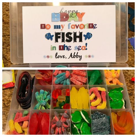 Cute "fishing" themed gift for your 'favorite fish in the sea': fill plastic craft storage box (tackle box) with different gummy worms, fish, octopus, frogs, and other candy to look like lures.) add a custom made sign to the top of the box. Tackle Box Gift, Valentines Gift For Boyfriend, Birthday Present For Boyfriend, Bday Gifts For Him, Men Fishing, Bf Gifts, Diy Gifts For Him, Presents For Boyfriend