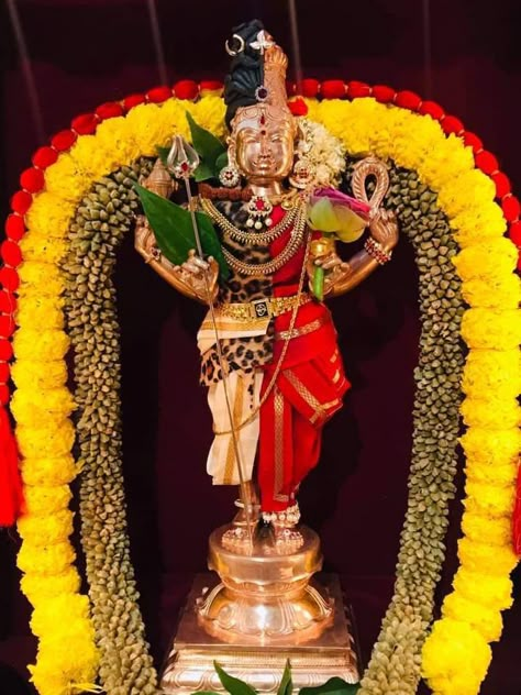 Arthanareeswarar Images, Hara Hara Mahadev, Hindu Statues Goddesses, Devin Art, Hara Hara, Murugan Wallpapers, Shiva Linga, Happy Navratri Images, Lord Murugan Wallpapers