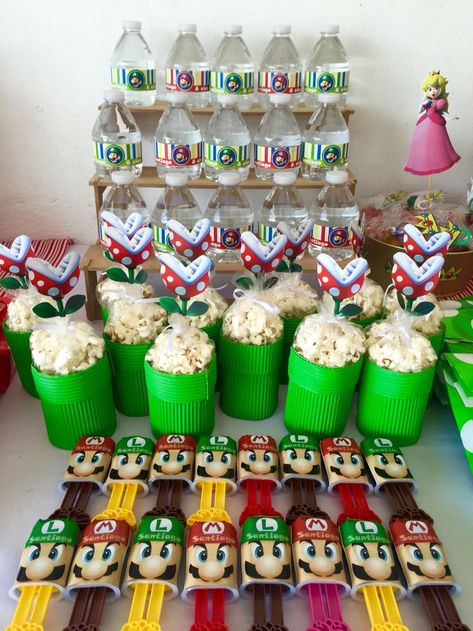 Super Mario Bros Party Favor Ideas, Mario Bros Table Decorations, Mario Bday Party Ideas, Mario Bros Party Ideas Decoration, Super Mario Bros Party Ideas Decoration, Mario Party Decorations, Super Smash Bros Party, Mario Themed Birthday Party, Birthday Party 10