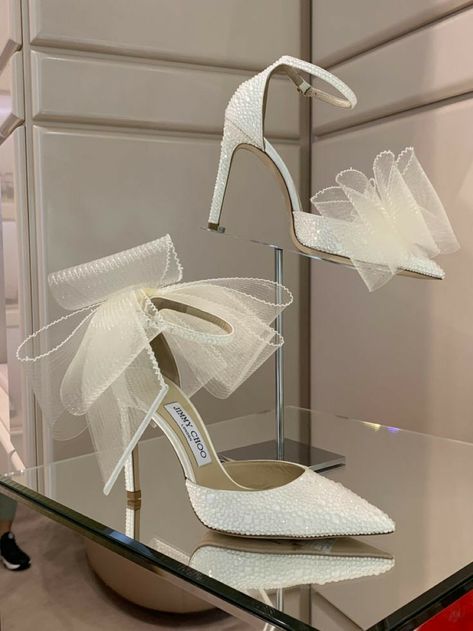 Elegant Heels Classy, Footwear Aesthetic, Strap High Heels, Pretty Heels, Heels Comfortable, Fancy Heels, Bling Sandals, Women Footwear, Wedding Pumps