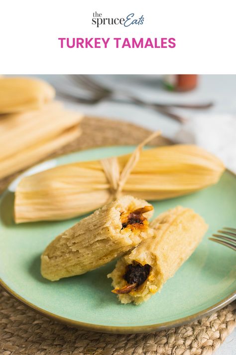 Turkey Tamales, Tamale Sauce, Tamale Filling, Homemade Tamales Recipe, Masa Recipes, Masa For Tamales, Vegan Tamales, How To Make Tamales, Guacamole Salad