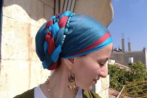 Tichel Tutorial, Hair Snood, Hair Wrap Scarf, Head Wrap Styles, Head Scarf Styles, Double Braid, Head Wrap Scarf, Hair Cover, Hair Wraps