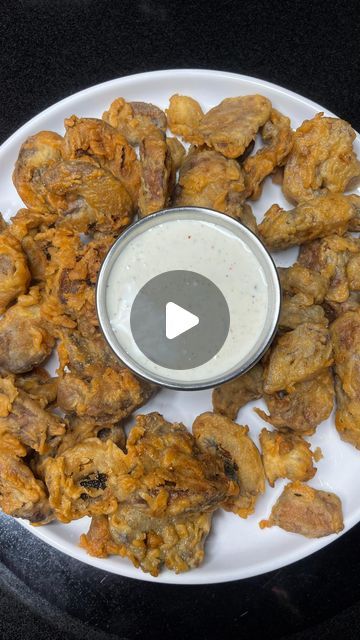 Crista 💜 on Instagram: "Fried Mushroom #fried #mushrooms #friedmushrooms #easyrecipes #quickrecipes" Fried Mushrooms Air Fryer, Fried Mushrooms Batter, Fried Mush, Baby Bella Mushroom Recipes, Deep Fried Mushrooms, Fried Mushroom Recipes, Fried Mushrooms, Party Recipes, Mushroom Recipes