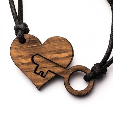 Diy Projects Wood, Wood Jewelry Diy, Coconut Shell Crafts, Dremel Crafts, Wood Laser Ideas, Wood Jewelery, Scroll Saw Projects, Laser Cut Wood Crafts, Laser Engraved Ideas