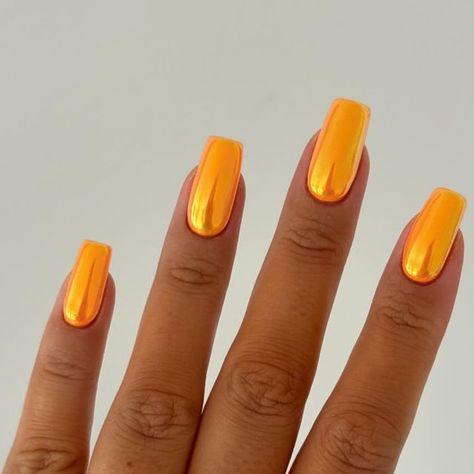 Charlotte Herberts on Instagram: "What a Perfect Duo 🍑🍊🧡🥕🟠  @the_gelbottle_inc - Orange Soda and Spectrum Chrome   @thepromiseringco  @lucypastorellitools_   #orangenails #orange #chromenails #longnails #squarenails #nailart #nailsnailsnails" Blue And Orange Chrome Nails, Tangerine Chrome Nails, Orange Chrome Halloween Nails, Colourful Chrome Nails, Orange Nails With Chrome, Chrome Nails Orange, Orange Chrome Nails Designs, Chrome Orange Nails, Nail Ideas Orange