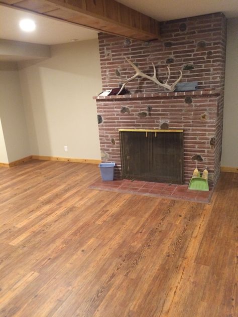 Recent project home in The Dalles Oregon..CORETec Plus by USFLOORS. A luxury vinyl floating floor that is totally waterproof Guranteed!! The Dalles Oregon, Cottage Craftsman, Coretec Plus, Kitchen Revamp, Waterproof Laminate Flooring, Condo Remodel, Floor Molding, Floating Floor, Small Kitchens