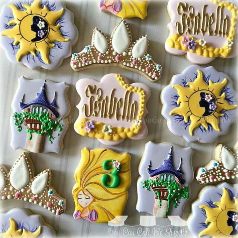 Rapunzel Decorated Cookies, Rapunzel Cookies Decorated, Rapunzel Cookies, Rapunzel Birthday Cake, Crown Cookies, Tangled Wedding, Rapunzel Cake, Tangled Birthday Party, Rapunzel Birthday Party