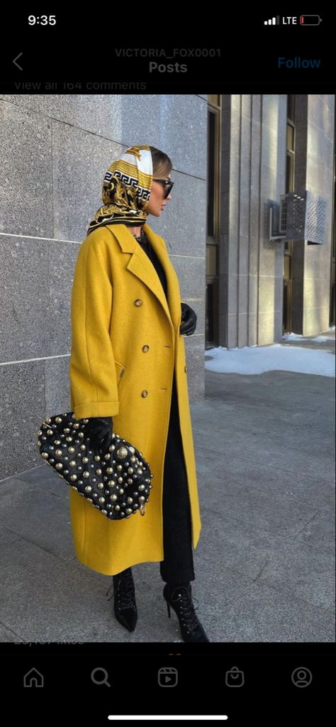 Yellow Coat Outfit, Mustard Coat, Yellow Trench Coat, Winter Coat Outfits, Yellow Coat, Iranian Women Fashion, Scarf Outfit, Sophisticated Outfits, Concept Clothing