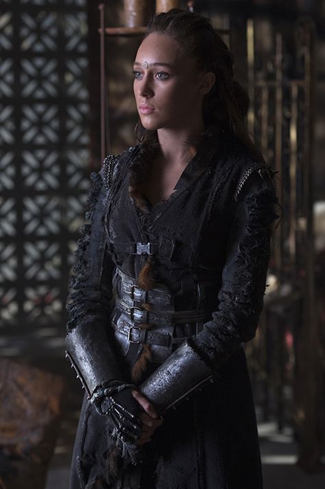 THE 100: ALYCIA DEBNAM-CAREY ON LEXA'S FEELINGS FOR CLARKE, HER HISTORY AND MORE The 100 Season 3, Lexa E Clarke, Commander Lexa, The 100 Characters, Lexa Y Clarke, Alycia Jasmin Debnam Carey, Clarke And Lexa, Lexa The 100, Alycia Jasmin