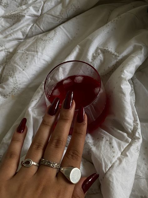 Nails Aesthetic 90s, Cherry Red Nails Acrylic, Maroon Almond Nails, Purple And Red Nails, Morocco Fits, Cherry Cola Nails, Stiletto Nails French, Dark Cherry Red Nails, Cinnamon Nails