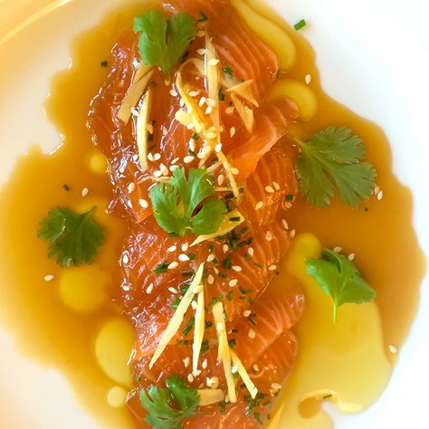 Salmon Shasimi, Salmon Sashimi Salad, Sashimi Salmon Recipe, Salmon Carpaccio Recipe, Salmon Raw Recipes, Ceviche Recipe Salmon, Sashimi Sauce Recipe, Salmon Sashimi Recipe, Raw Salmon Recipes