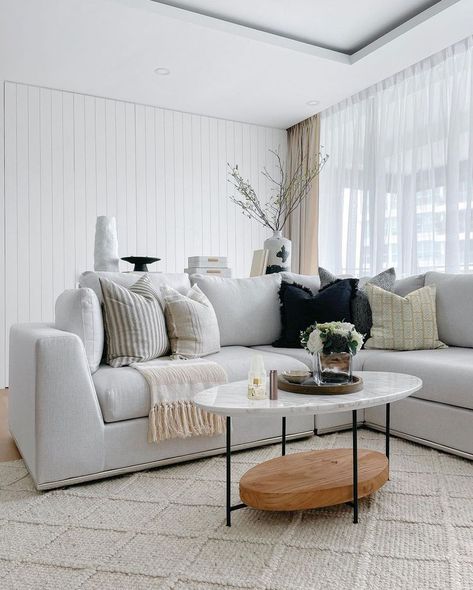 The Best Gray and White Living Room Ideas, According to Interior Designers Gray And White Living Room, Grey And White Room, White Living Room Ideas, Grey Living Room Ideas, Light Gray Couch, Light Gray Sofas, Grey Sofa Living Room, Grey Living Room, Grey Couch Living Room