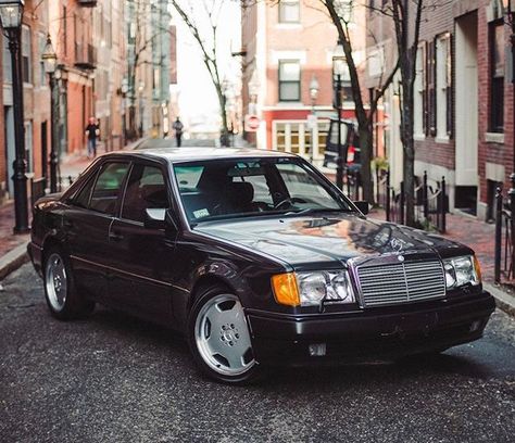 ‘90s E-class anyone? Mercedes W124, Pimped Out Cars, Iconic Album Covers, Mercedes E Class, Mercedes Benz Cars, Benz Car, Benz E, Benz E Class, European Cars