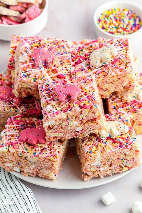 Circus Animal Cookies Rice Krispie Treats served on a white plate Animal Cookies Recipe, Fun Rice Krispie Treats, Circus Animal Cookies, Homemade Rice Krispies Treats, Circus Cookies, Circus Animal Cookie, Krispie Treats Recipe, Krispy Treats, Rice Krispy