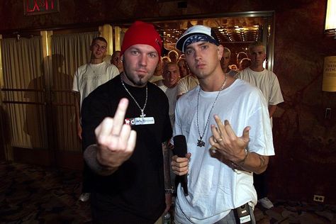 NA Fred Durst, Silly Bands, Limp Bizkit, Artist Outfit, Slim Shady, I Love Music, Music Memes, Music Stuff