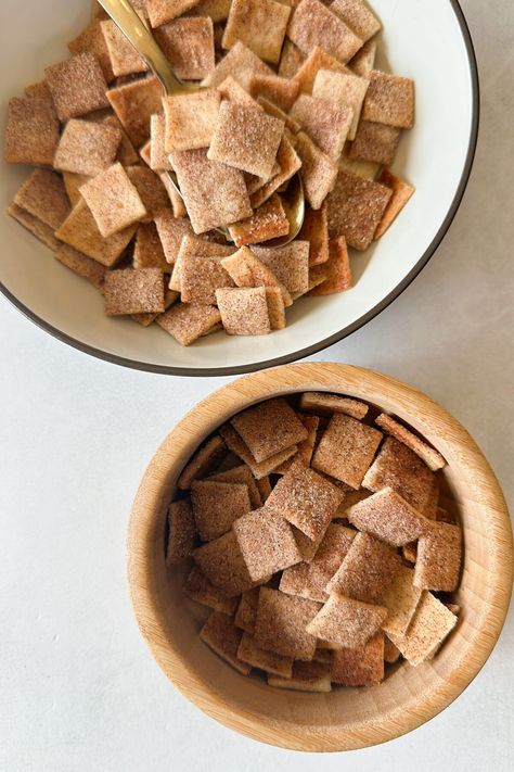 Homemade Cinnamon Toast Crunch - Feeding Tiny Bellies Homemade Cinnamon Toast, Cereal Recipes Homemade, Tiny Bellies, Mexican Spice, Homemade Cereal, Resepi Biskut, Dinner Vegetarian, Sweet Potato Waffles, Cinnamon Crunch