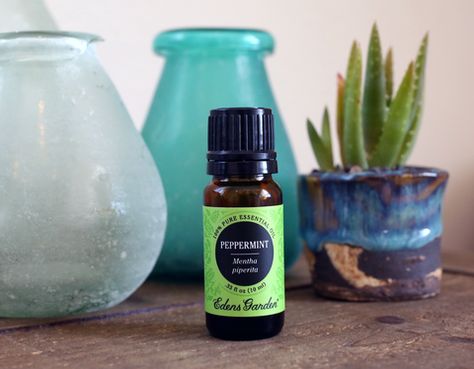 The Best Essential Oils For Inflammation Oils For Inflammation, Essential Oils For Inflammation, Inflammation Remedies, Essential Oils For Face, Doterra Essential Oils Recipes, Homemade Oil, Oil Remedies, Essential Oils Herbs, Essential Oils Health