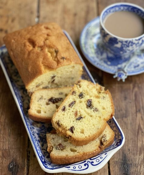 Sultana & Lemon Tea Loaf Cake Cake Lavender, Sultana Cake, Malt Loaf, Raisin Cake, Fruit Cake Recipe, Tea Loaf, Loaf Cake Recipes, January Blues, Heirloom Recipes