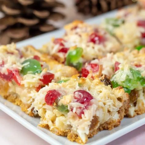 Fruitcake Magic Bars - Paradise Fruit Candied Fruit Recipes, Magic Bars Recipe, Crispy Duck, Christmas Cookie Bars, Chocolate No Bake Cookies, Candied Lemon Peel, Magic Bars, Vanilla Sugar Cookie, Dessert Bar Recipe