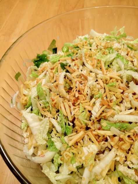 Chinese Nappa Cabbage Salad with Crunchy Noodle and Nut Topping. Perfect for picnics and bbqs. Chinese Cabbage Salad, Napa Cabbage Salad, Cabbage Salad Recipe, Ramen Salad, Cabbage Salad Recipes, Coleslaw Salad, Asian Chicken Salads, Chinese Chicken Salad, Asian Salad