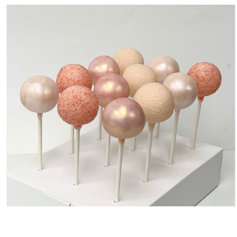 Rose Gold Ideas Birthday, Rose Gold Food Ideas, Cake Pop Wedding Display Dessert Tables, Metallic Cake Pops, Birthday Cake Pops For Women, Rose Gold Cake Decorations, Rose Gold Party Favors Birthday, 40th Birthday Rose Gold Theme, Rose Gold Themed Party