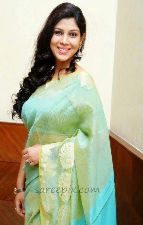 Sakshi Tanwar Sakshi Choudhary, Sakshi Tanwar, Grand Dressing, Saree Backless, Indian Natural Beauty, Saree Style, Hiit Cardio, Hot Images, Photos Hd