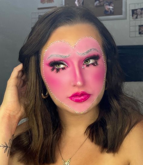 Heart Makeup Look Full Face, Heart Face Makeup, Heart Face, Full Face, Fantasy Makeup, Valentine Heart, Maquillaje De Ojos, Aesthetic Anime, Carnival Face Paint