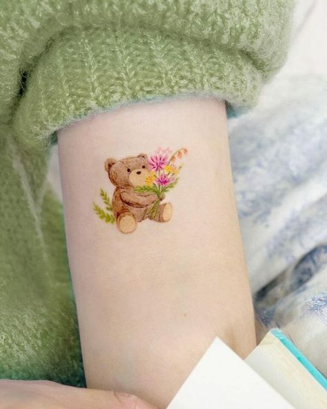 101 Best Teddy Bear Tattoo Ideas You Have to See to Believe! - Outsons Small Bear Tattoo, Bear Tattoo Ideas, Bear Paw Tattoos, Teddy Bear Tattoo, Best Teddy Bear, Mother Tattoos For Children, Love Heart Tattoo, Bear Tattoo Designs, Bear Tattoos